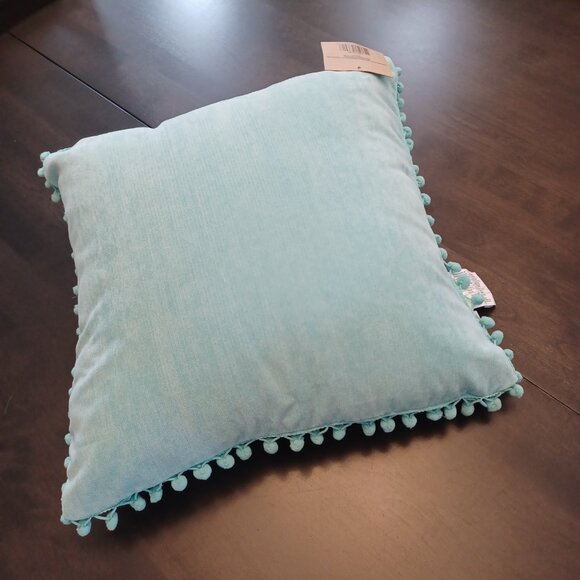 Emma & Violet Decorative Accent Pillow 15.5 x 15.5 NWOT - Picture 2 of 5